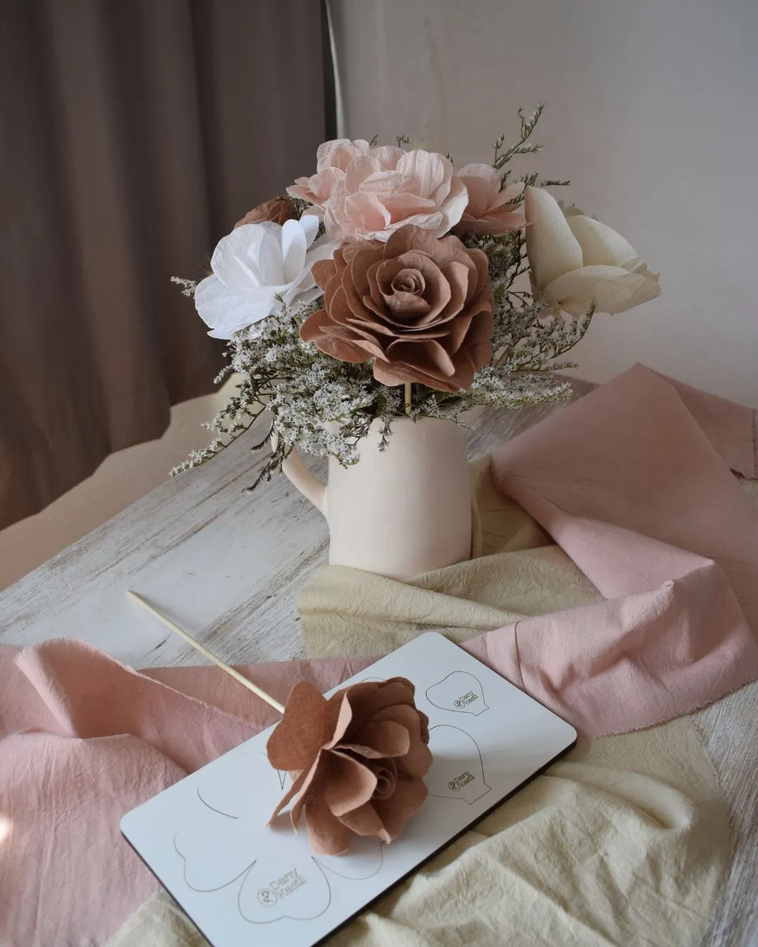 Flores de tela con tabilla